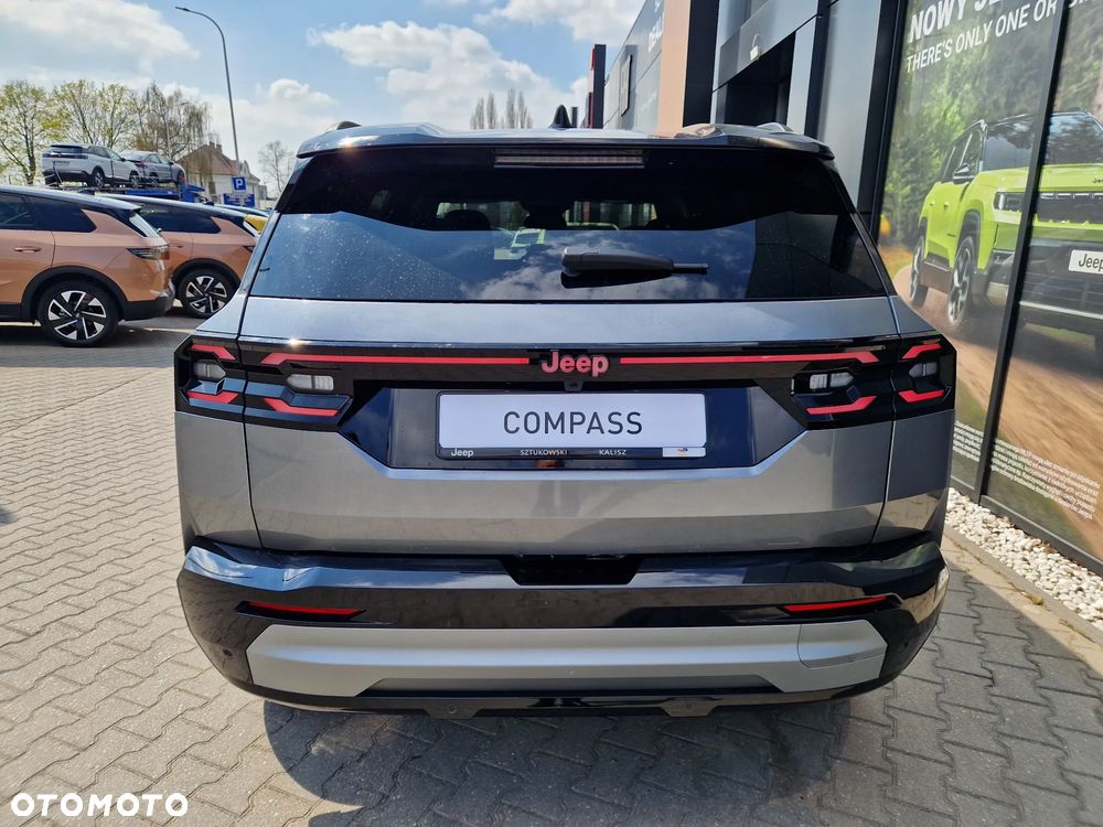 Jeep Compass 1.2 T3 mHEV First Edition FWD DCT - 24