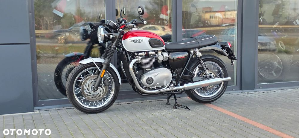 Triumph Bonneville - 26