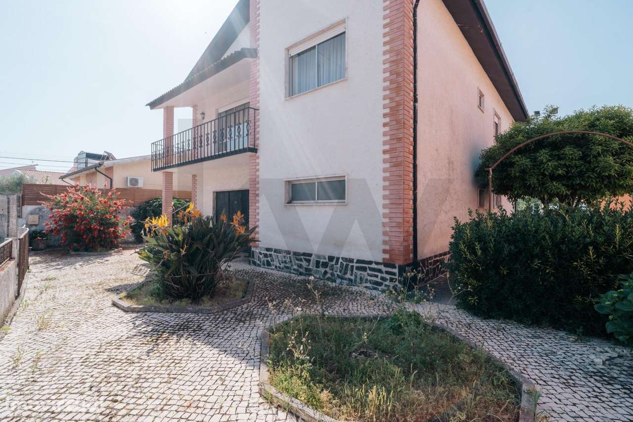 Moradia Isolada T3 | Garagem | Taveiro, Coimbra - Grande imagem: 4/45