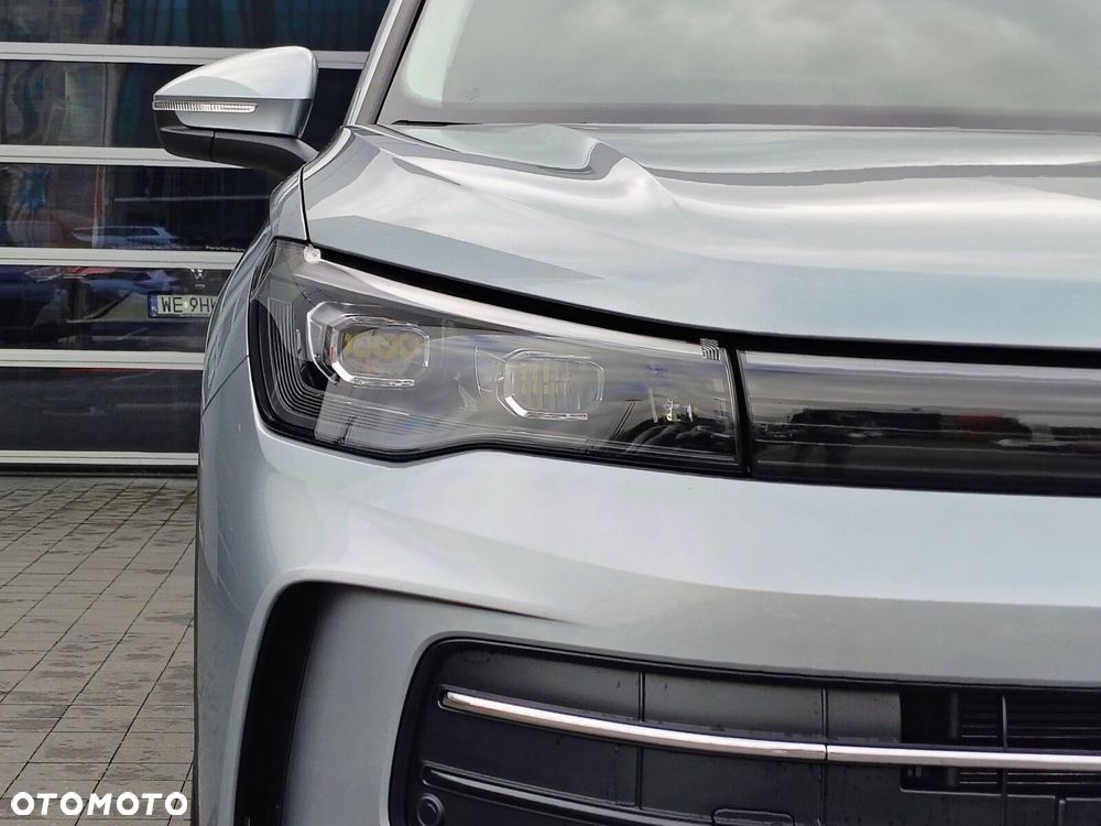 Volkswagen Tiguan - 9