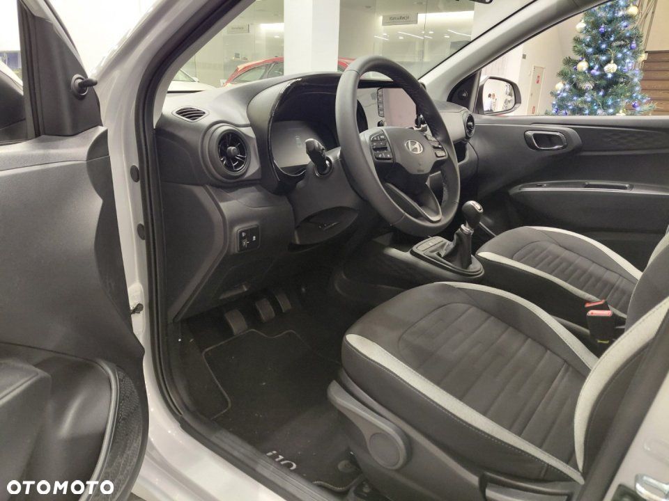 Hyundai i10 - 12