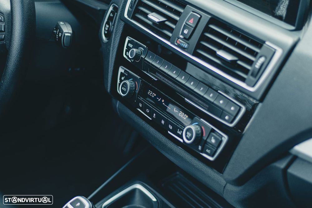 BMW 220 d Aut. Luxury Line — fotografia 23