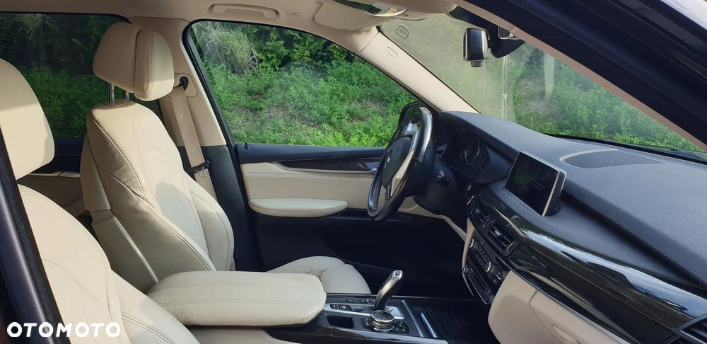 BMW X5 xDrive25d - 11