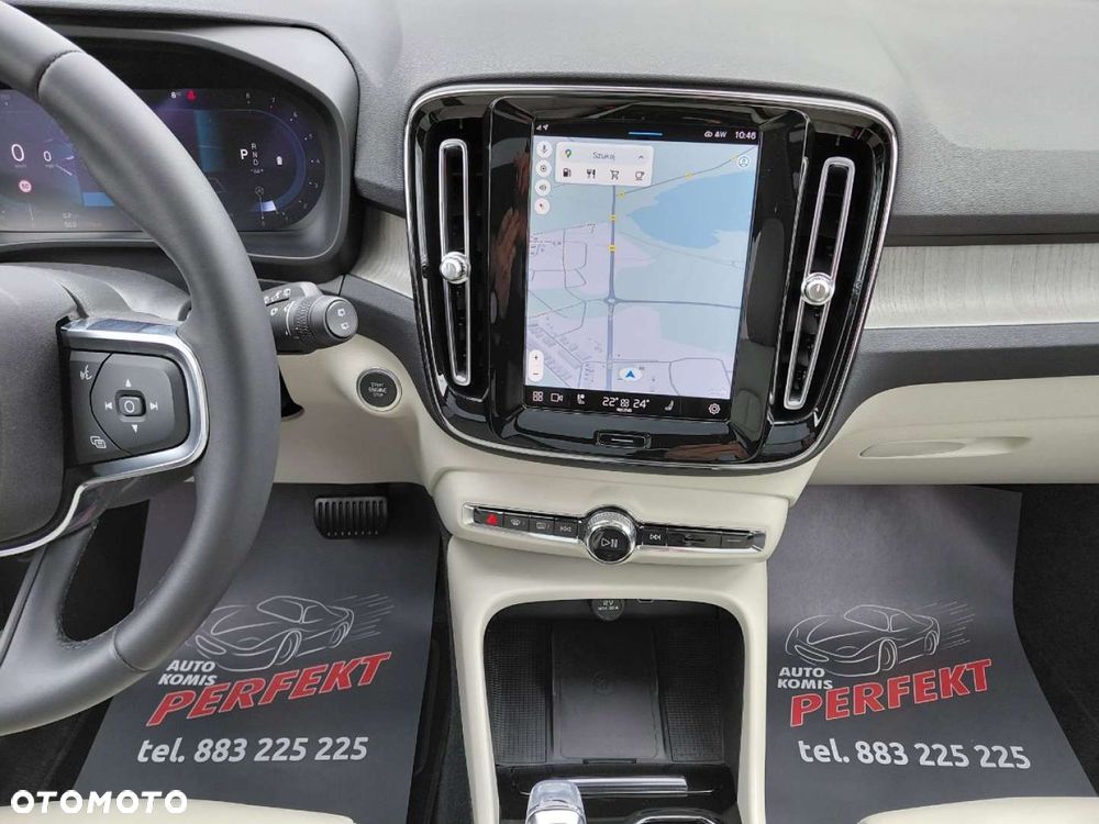 Volvo XC 40 - 25