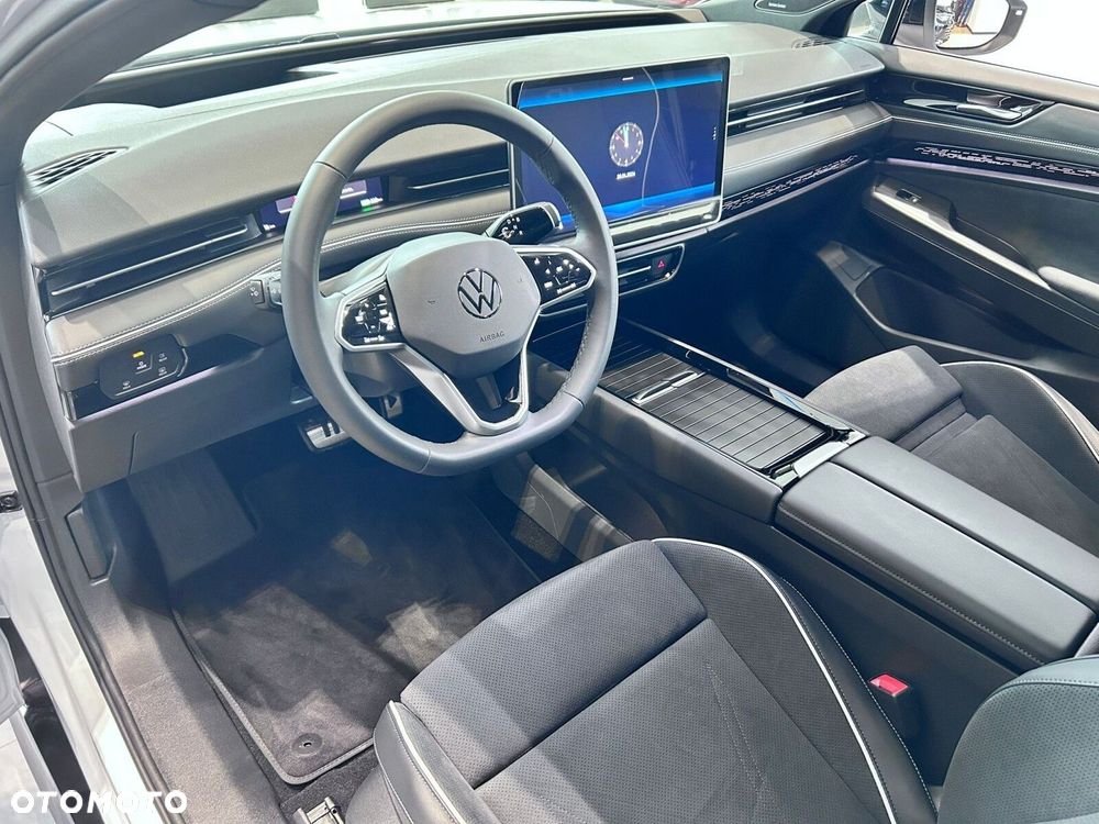 Volkswagen ID.7 - 8