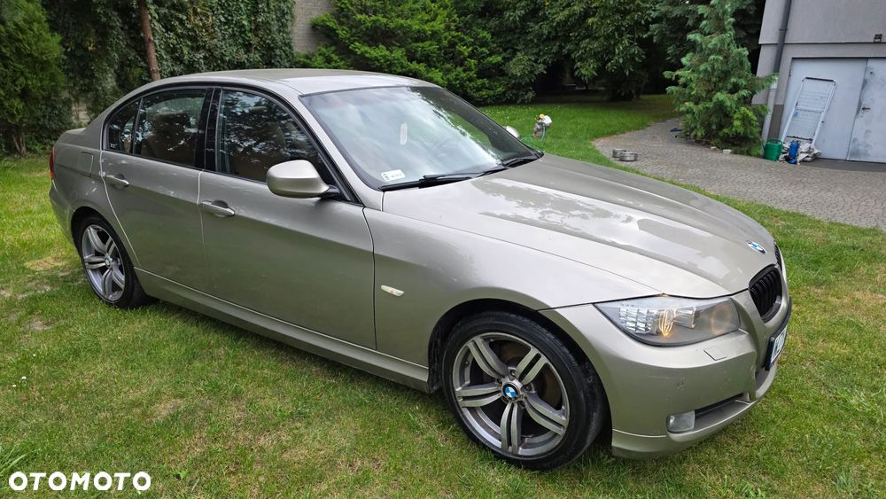 BMW Seria 3 318d - 14