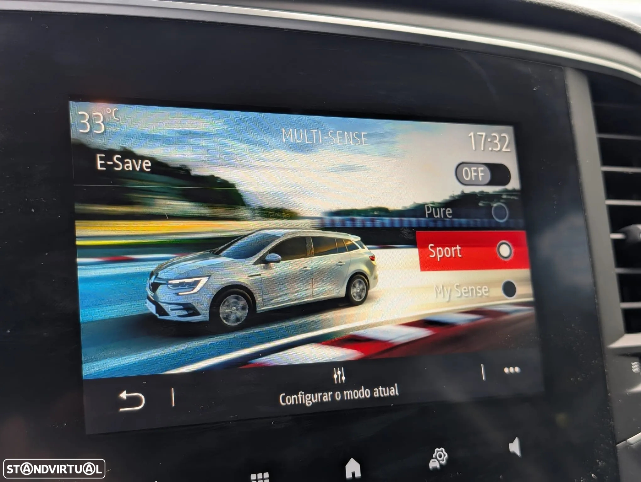 Renault Mégane Sport Tourer 1.6 E-Tech Plug-In Limited - 19
