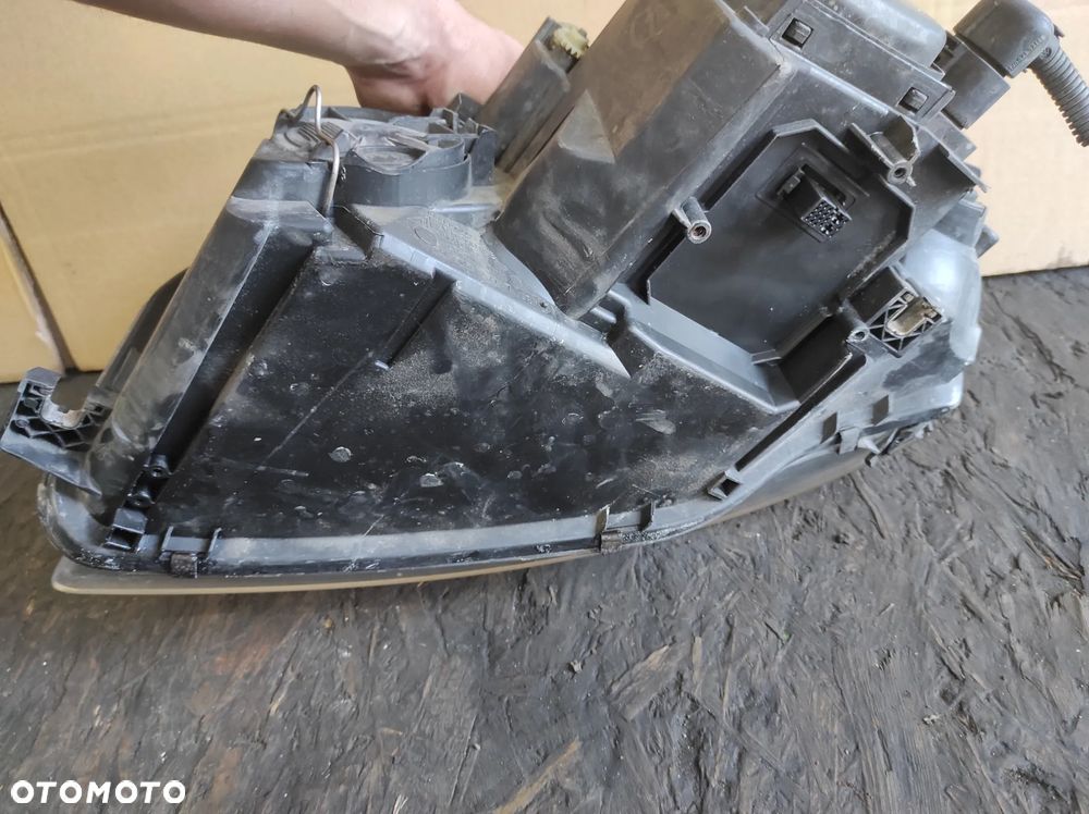 AUDI A3 8P 03-08R LAMPA PRAWA PRZEDNIA PRAWY PRZÓD XENON EUROPA 8P0941004M WYSYŁKA !!!!! - 4