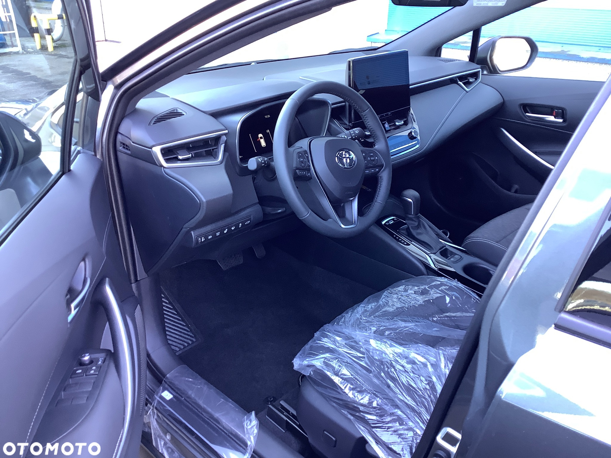 Toyota Corolla 1.8 Hybrid Style - 11