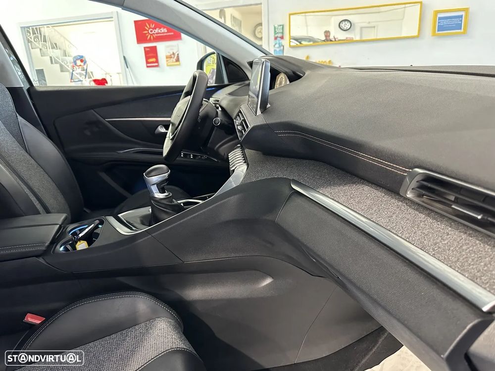 Peugeot 3008 - 26