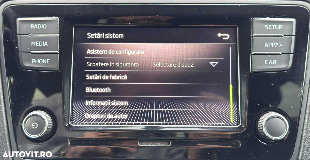 Skoda RAPID 1.4 TDI Active DSG - 35