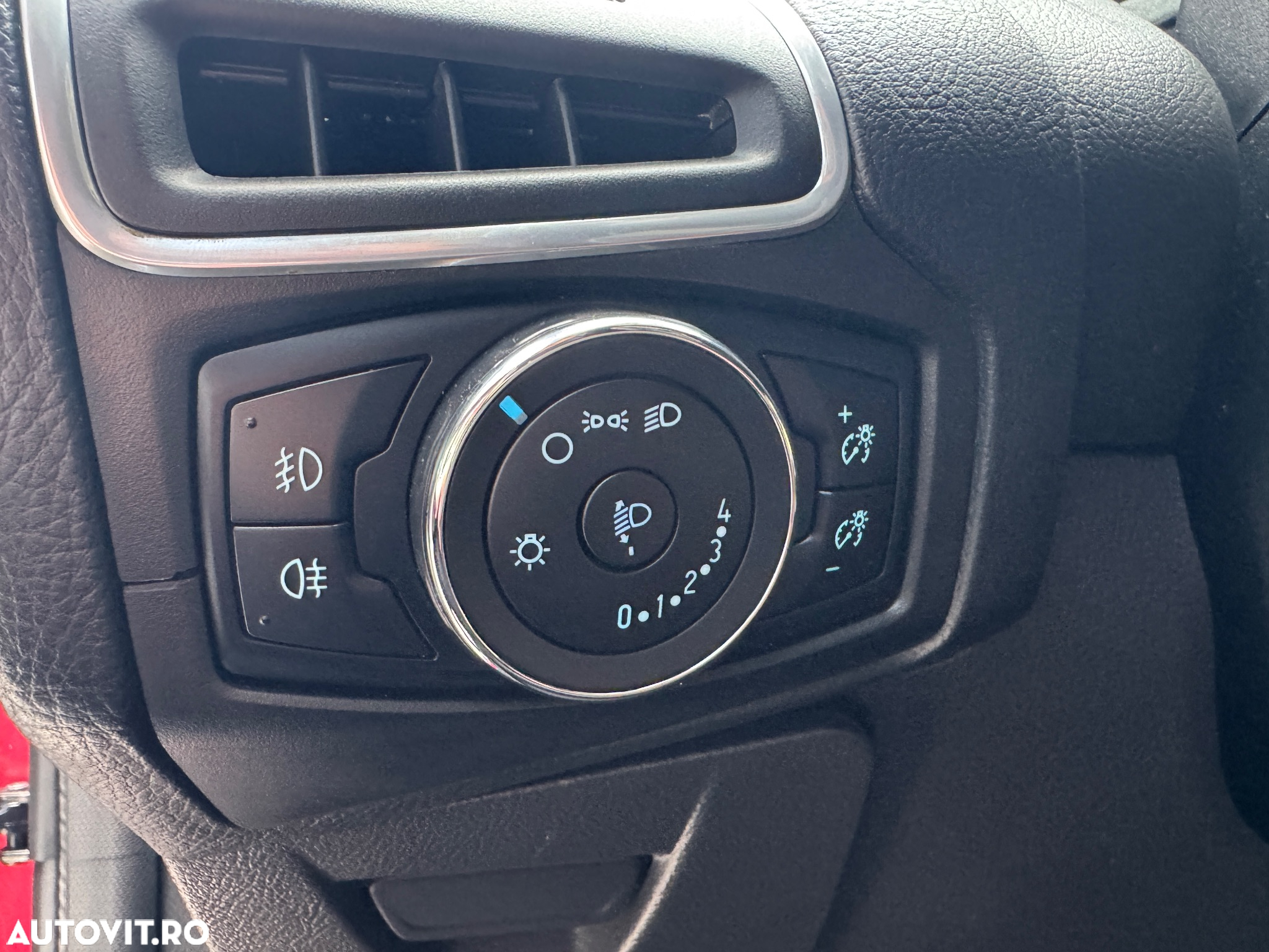 Ford Focus 1.0 EcoBoost Connected - 12