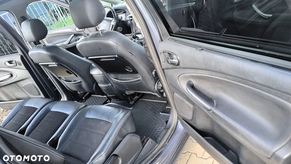 Ford S-Max 2.2 TDCi DPF Titanium X - 27