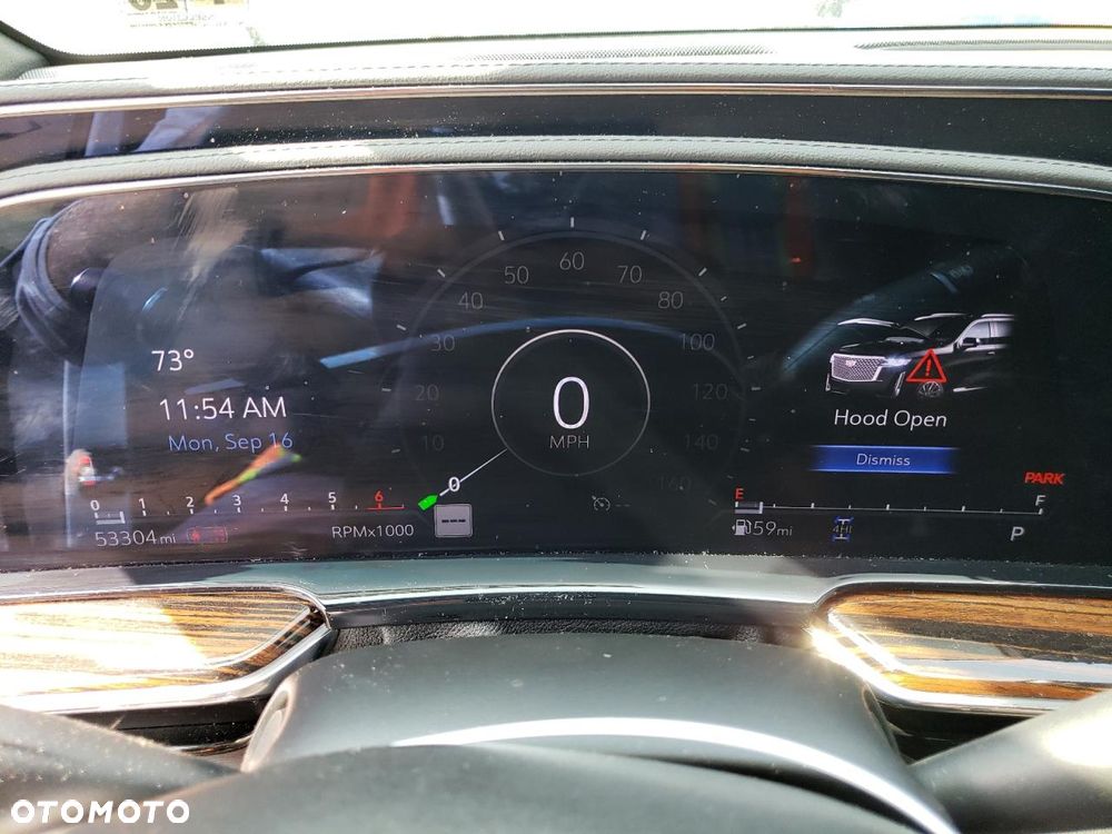 Cadillac Escalade - 9