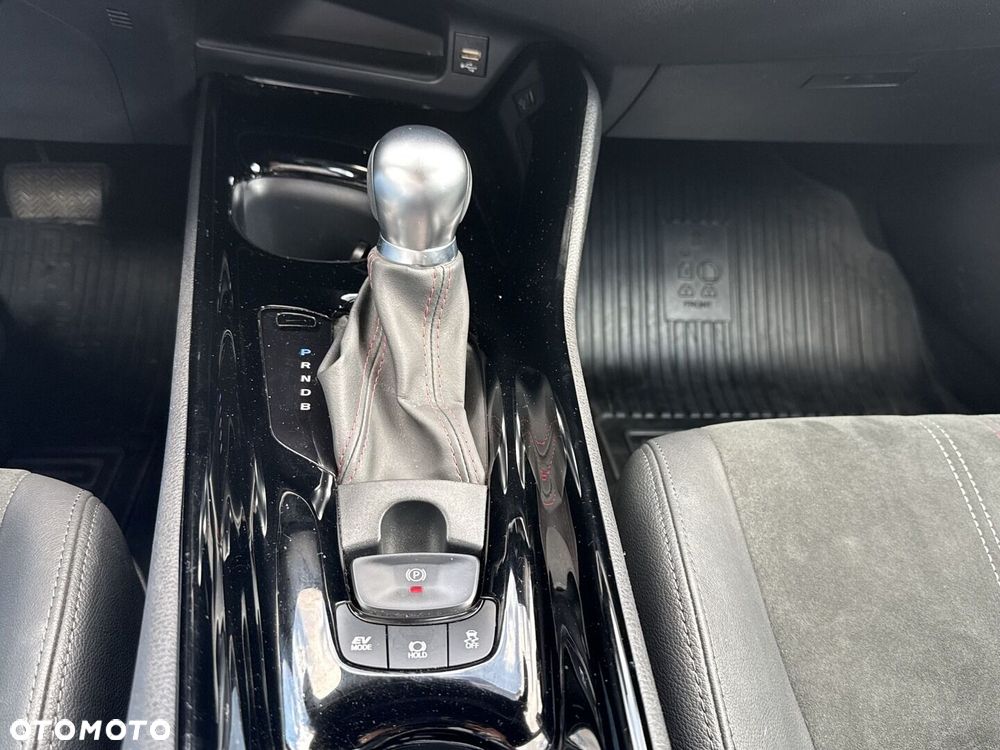 Toyota C-HR 1.8 Hybrid GPF GR Sport - 19