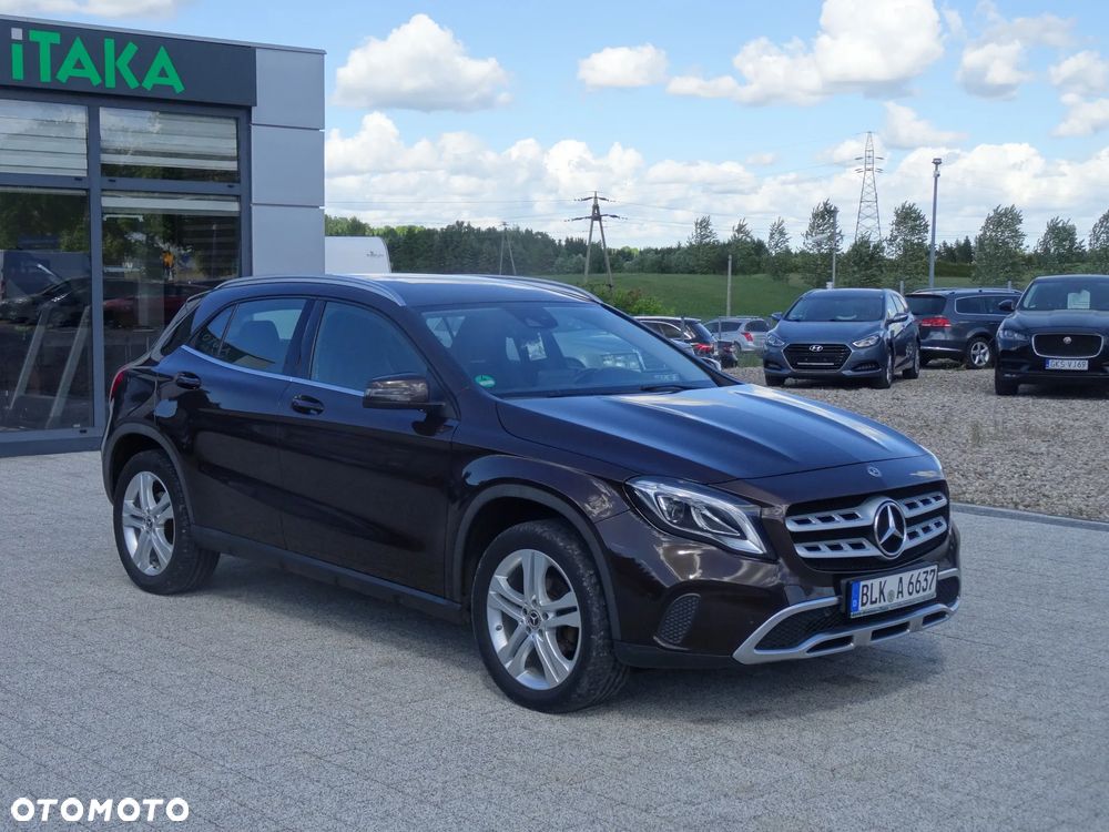 Mercedes-Benz GLA 200 d 4Matic 7G-DCT UrbanStyle Edition - 2