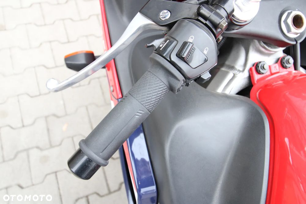 Honda CBR - 26