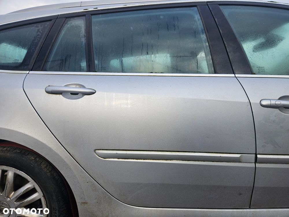 Renault Laguna III Kombi TED69 Drzwi Prawe Przednie - 1