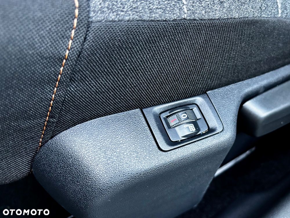 Citroën C3 1.2 PureTech Max EAT6 - 36