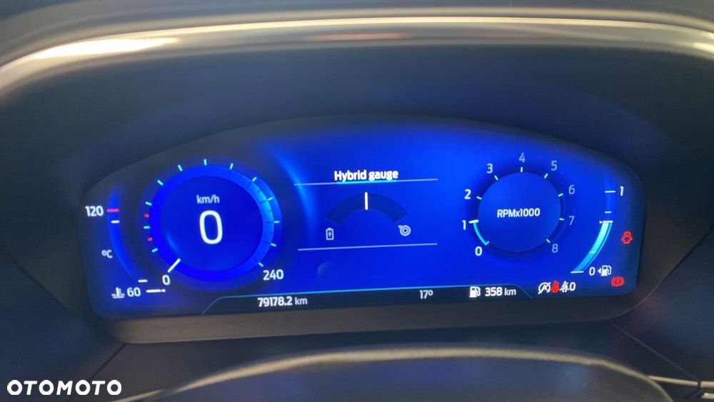 Ford Focus 1.0 EcoBoost mHEV Titanium X - 17