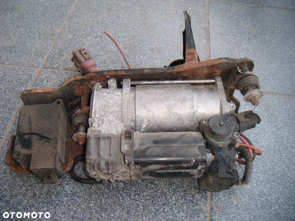 audi a6 c6 pompa zawieszenia pneumatycznego - 2