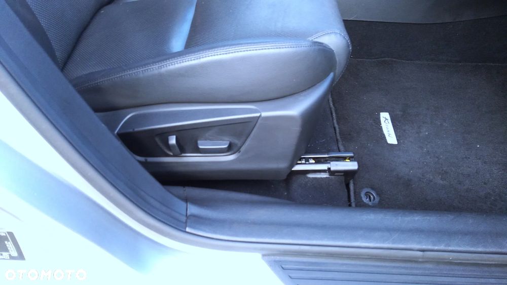 Suzuki Kizashi 2.4 4x4 CVT Sport - 21