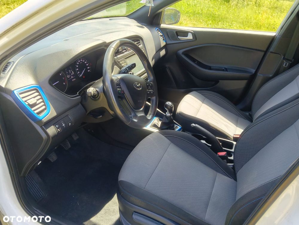 Hyundai i20 blue 1.2 Advantage - 7