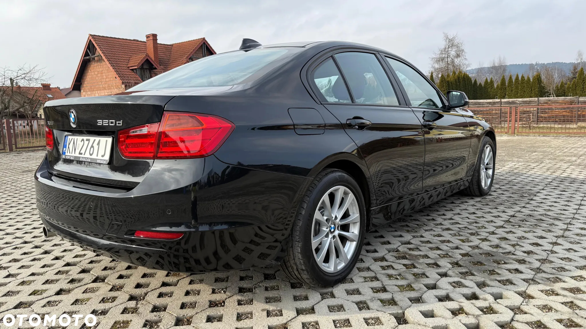 BMW Seria 3 320d xDrive - 4