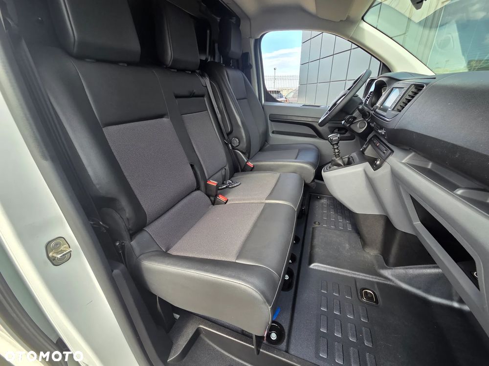 Opel Vivaro - 26