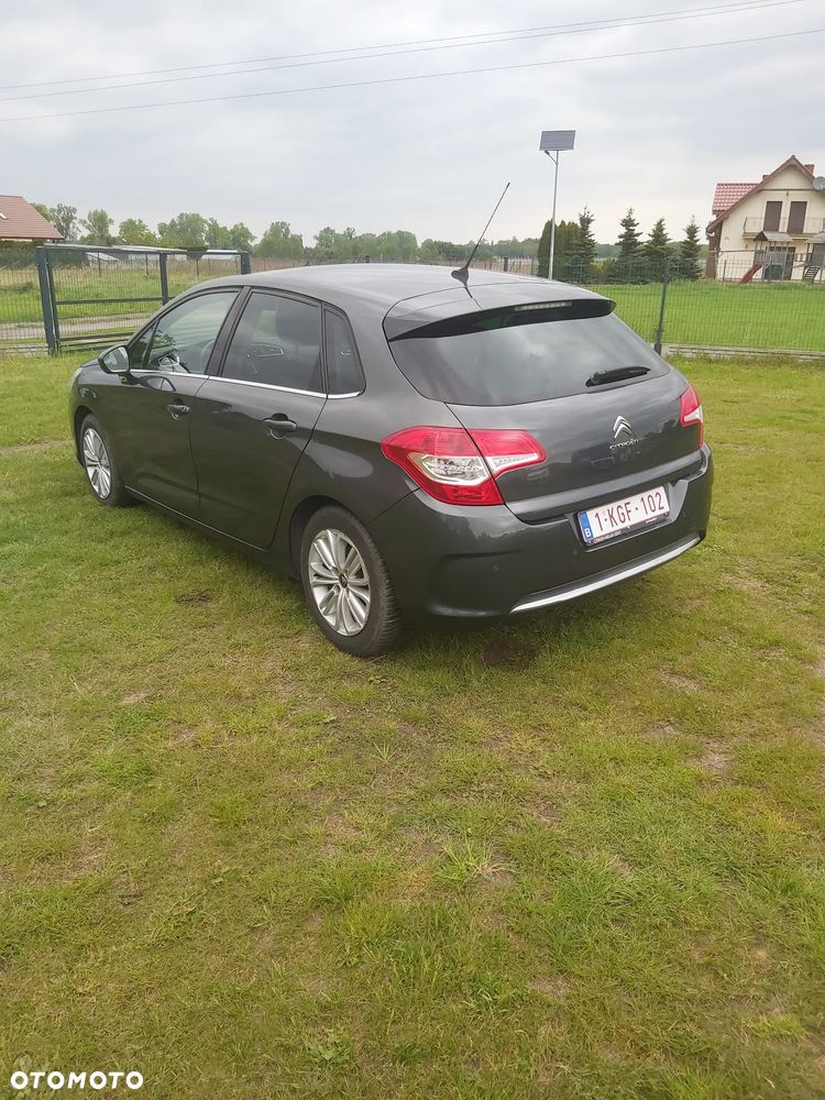 Citroën C4 e-HDi 115 ETG6 Exclusive - 13