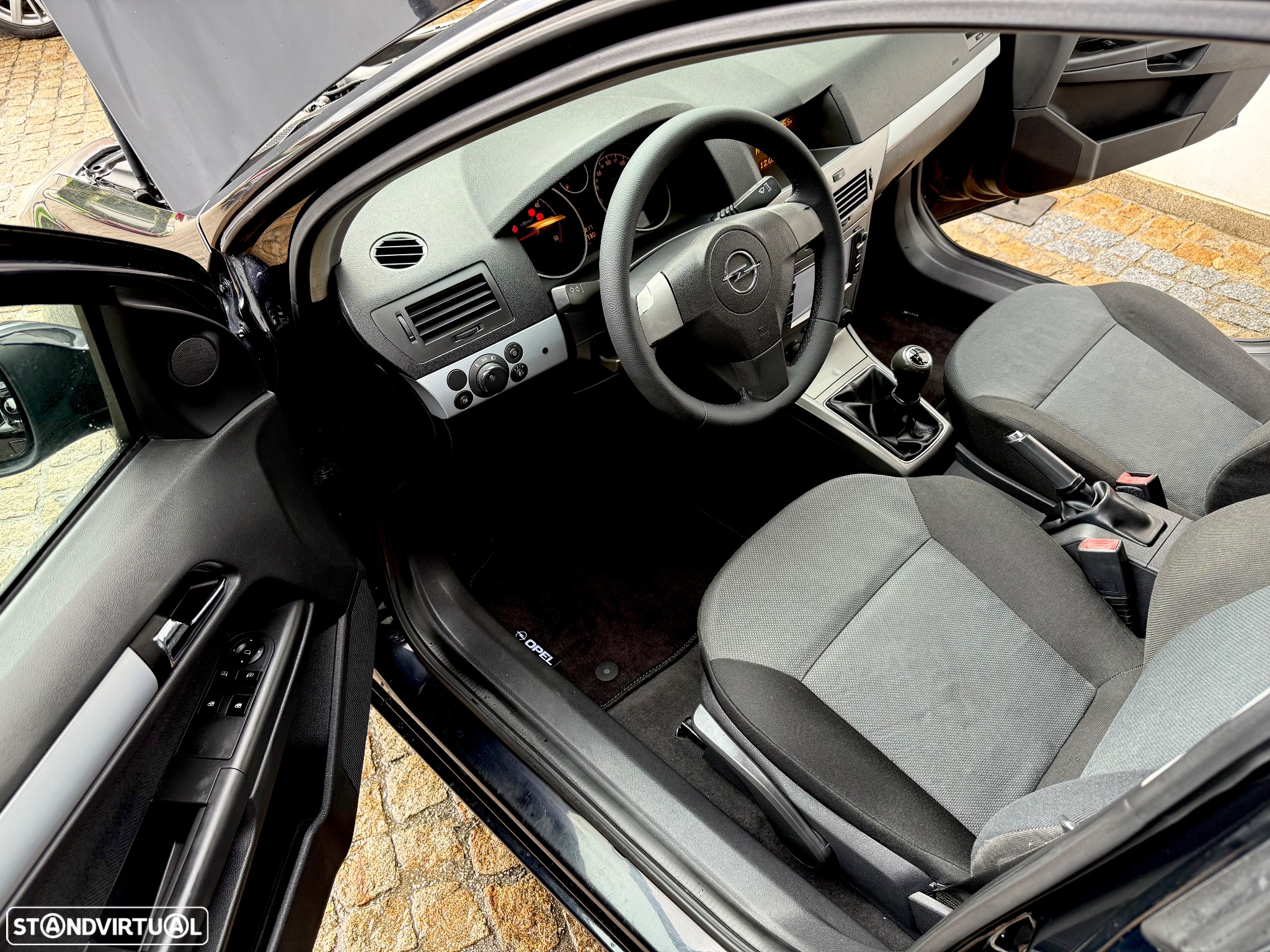 Opel Astra 1.3 CDTi Cosmo - 2