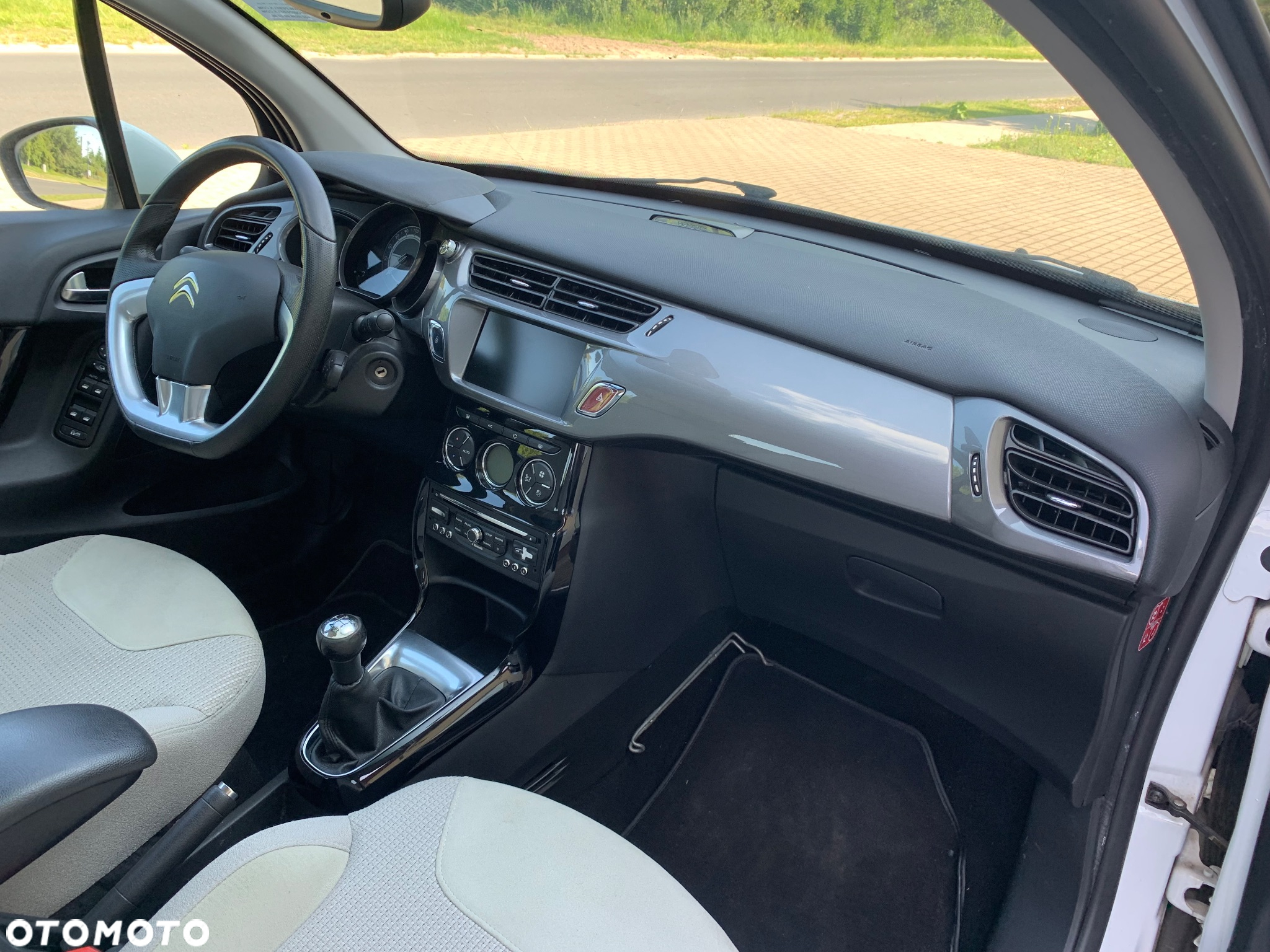 Citroën C3 1.2 PureTech Exclusive - 12