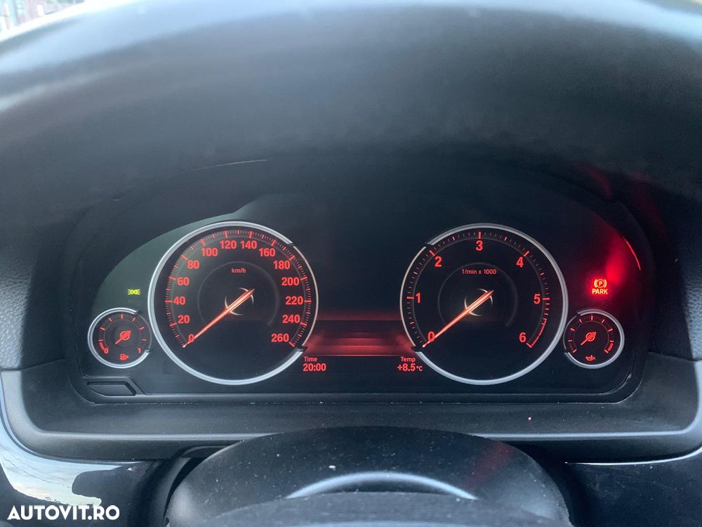 BMW Seria 5 520d xDrive Aut. - 17