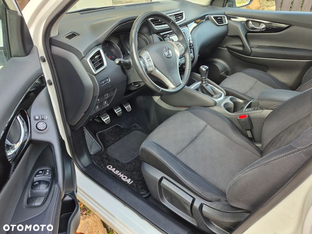 Nissan Qashqai 1.6 dCi TEKNA+ - 30