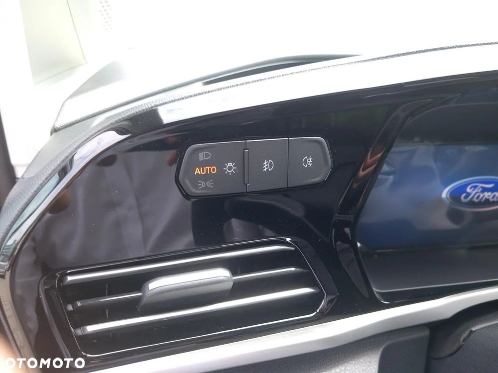 Ford Tourneo Connect Grand 2.0 EcoBlue Active - 11