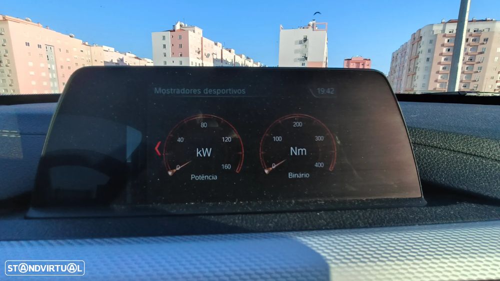 BMW 320 Gran Turismo d xDrive M Sport - 22