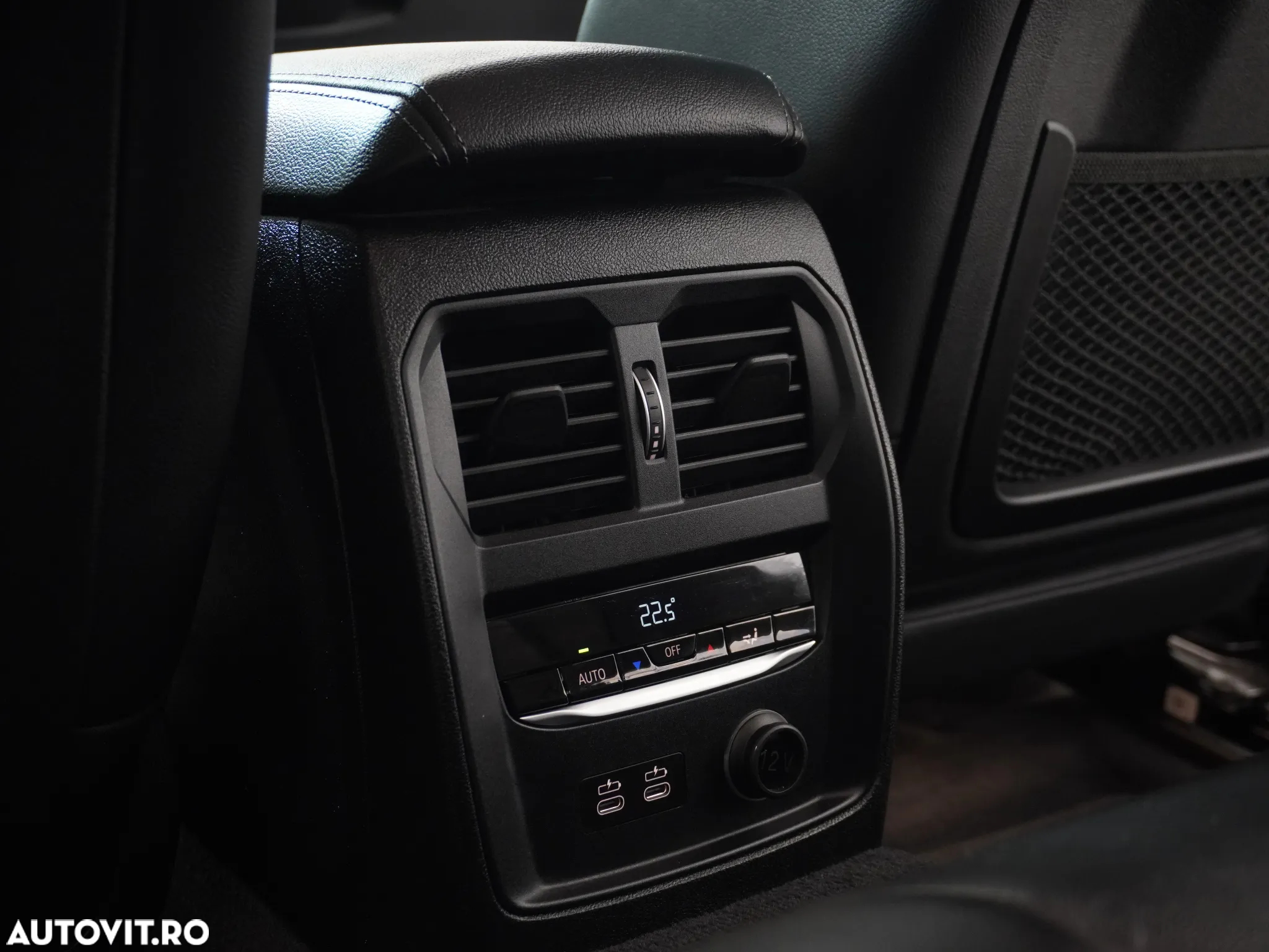 BMW Seria 3 318d Aut. Luxury Line - 22