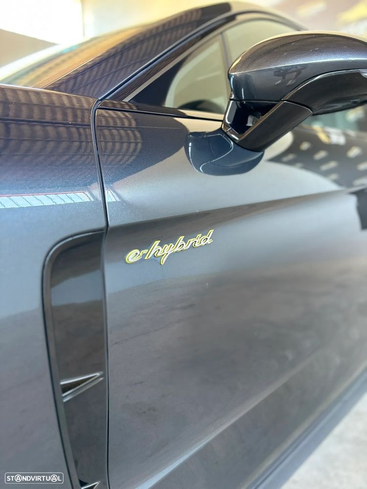 Porsche Panamera 4 E-Hybrid - 9