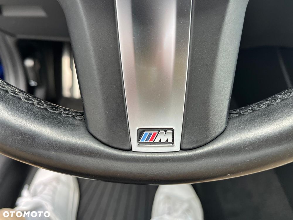 BMW Seria 3 330i M Sport sport - 12