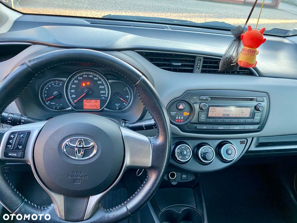Toyota Yaris 1.0 Life EU6 - 7