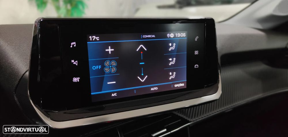 Peugeot 208 1.2 PureTech Allure EAT8 - 52