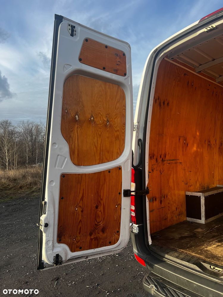 Mercedes-Benz Sprinter - 28