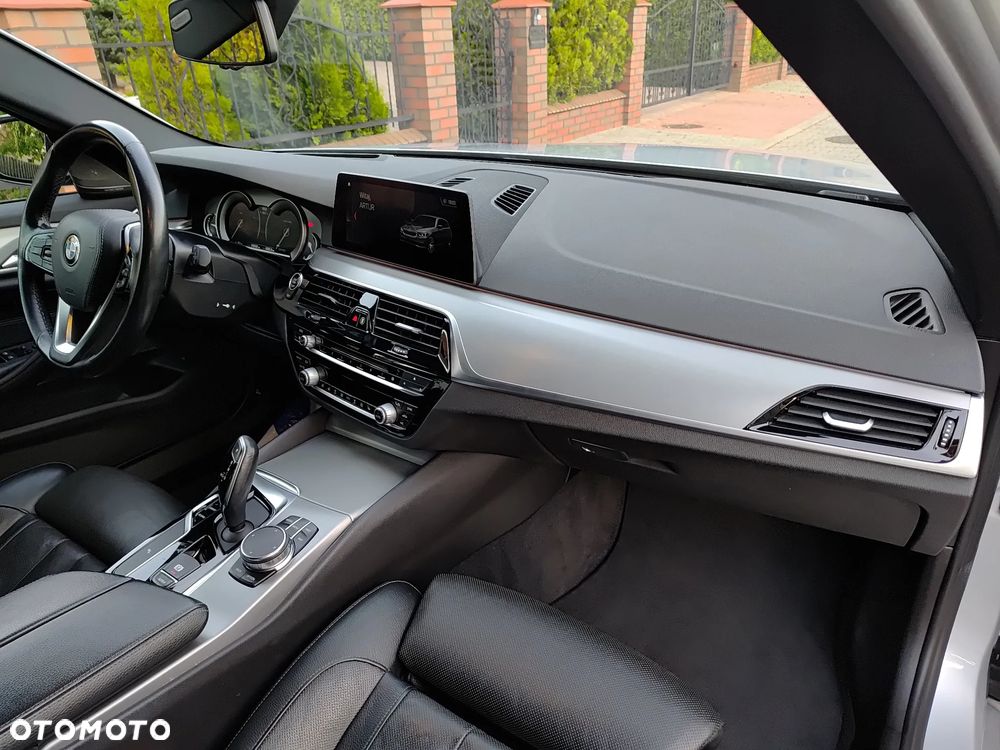 BMW Seria 5 520d Sport Line sport - 30