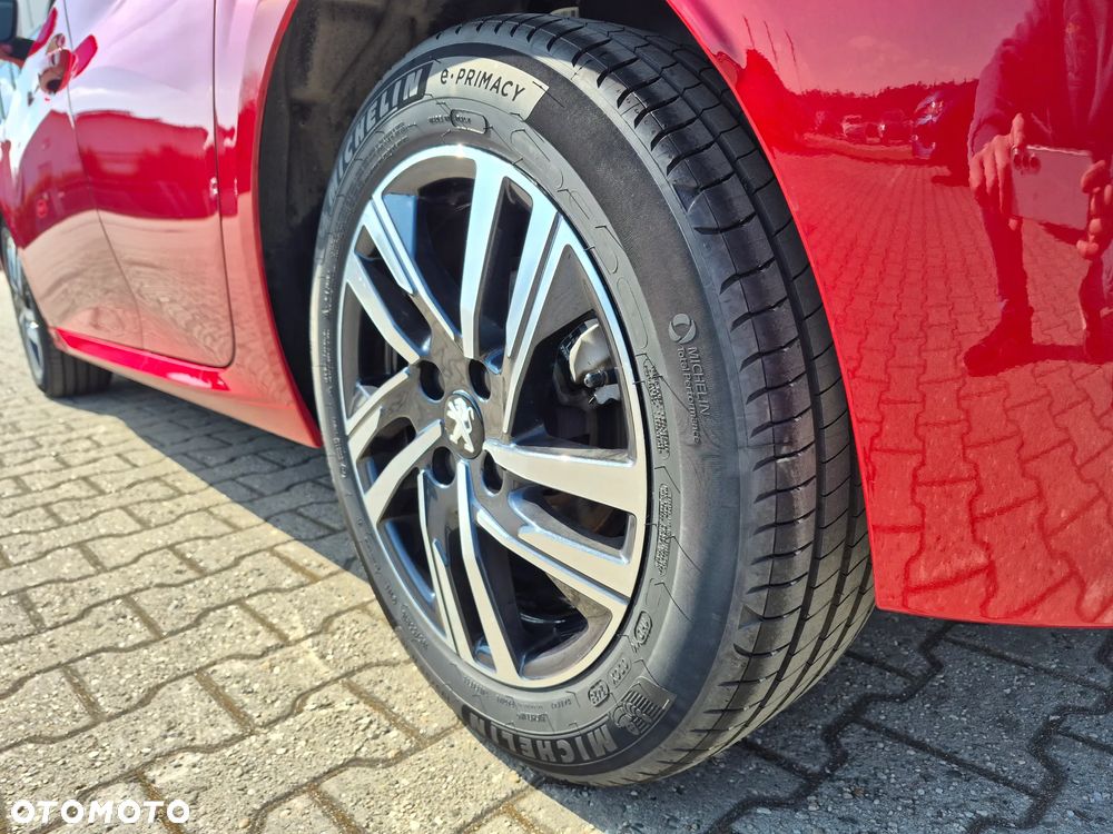 Peugeot 208 1.2 PureTech Allure Pack S&S EAT8 - 27