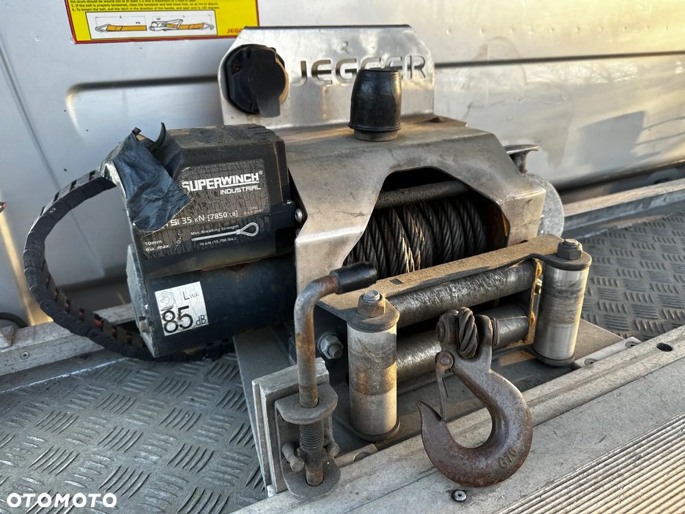 Mercedes-Benz SPRINTER - 13