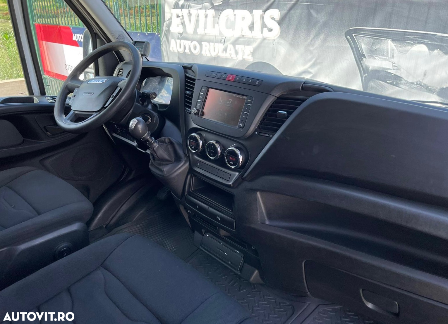 Iveco Daily 3.0 D FRIGORIFIC LIFT SPATE - 25