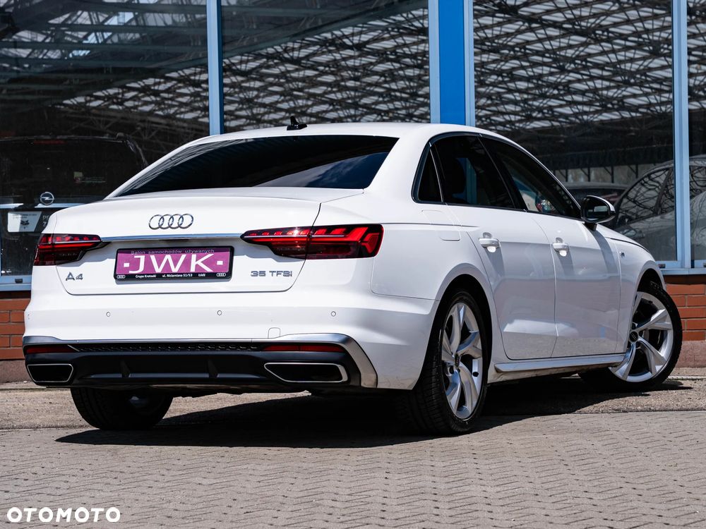 Audi A4 - 12