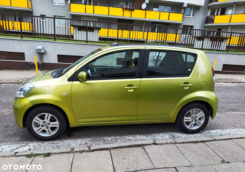 Daihatsu Sirion 1.3 - 6