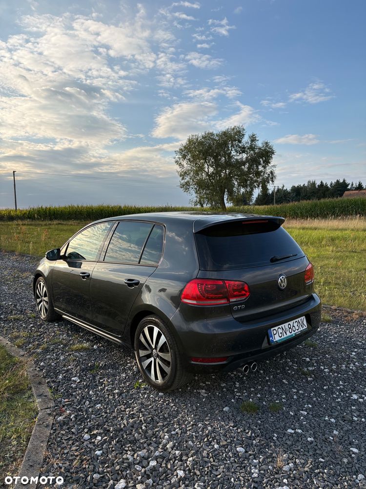 Volkswagen Golf 2.0 TDI DPF GTD - 23