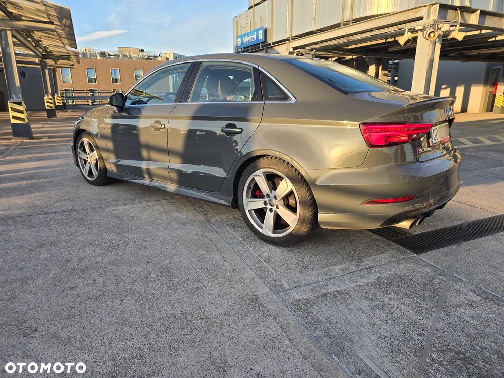 Audi S3 S tronic - 2
